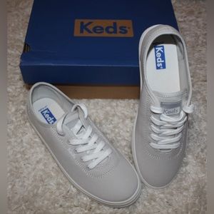 Keds Women’s Breezie Canvas Casual Sneakers (Gray)